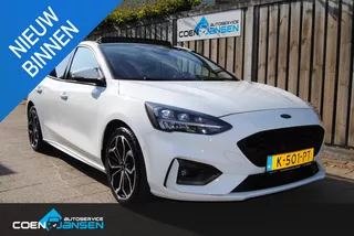 Ford Focus 1.0 EcoBoost Hybrid ST Line X Business 155 PK . Panorama , Bang &amp; olufsun , Navigatie